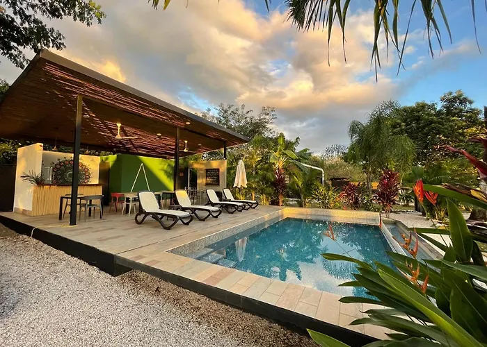Pyramid Source Guanacaste 3*