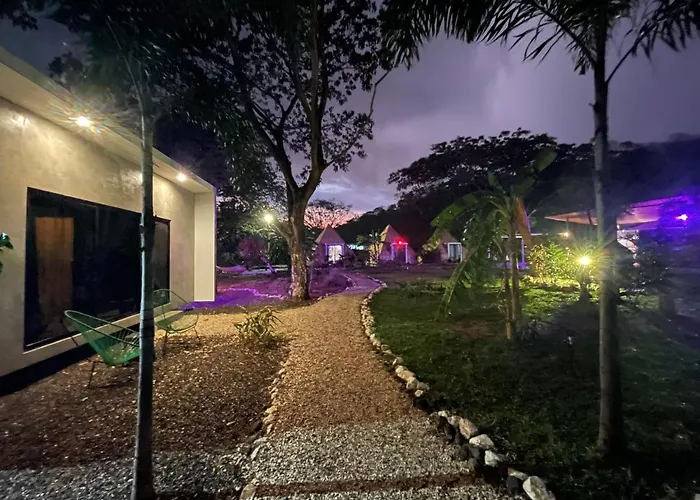 Pyramid Source Guanacaste Bed & Breakfast Tamarindo