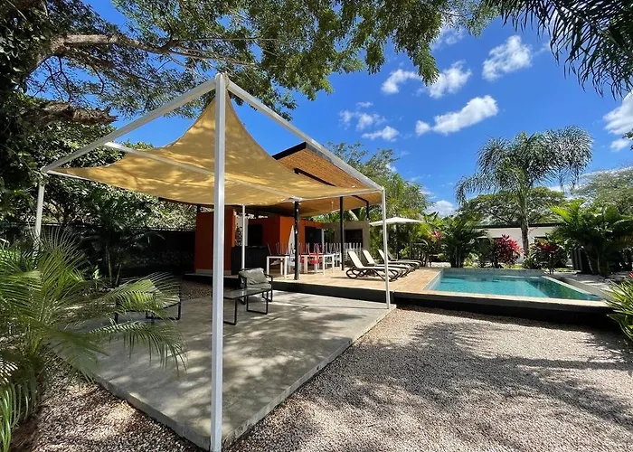 Pyramid Source Guanacaste Bed & Breakfast 3*