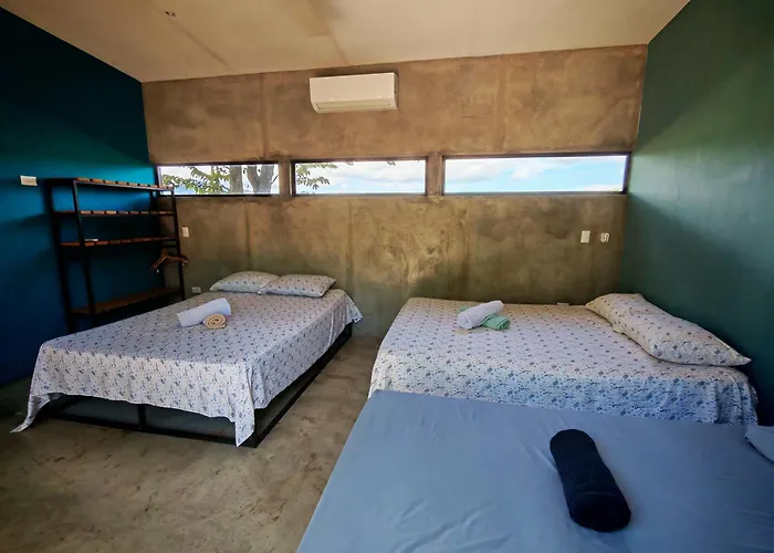 Bed & Breakfast Pyramid Roche Tamarindo